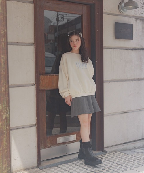 GLOBAL WORK（グローバルワーク）の「やわらかグラフィックスウェット/AND YUA ANY/135846（スウェット・キッズ・ブラック/アイボリー/グレイッシュベージュ/チャコール/ライトベージュ・150cm/160cm）」の19枚目の写真