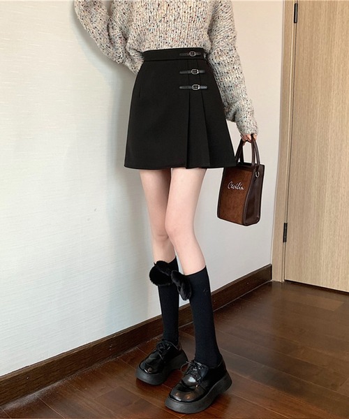 Jasmine Grandiflorum(ジャスミングランディフローラム)の「【Jasmine】ハイウエストプリーツミニスカート(スカート・レディース・ブラック/チョコ・SMALL/MEDIUM)」の3枚目の写真