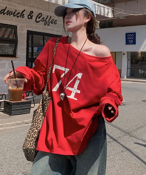 meJane(ミージェーン)の「BIGロゴ 2WAYワンショルダー長袖ロンT(Tシャツ/カットソー・レディース・グレー/レッド・FREE)」の21枚目の写真