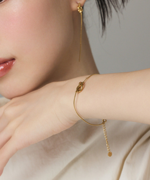 ciite' surgical stainless(シーテサージカルステンレス)の「【 金属アレルギー対応 】 ノットブレスレット サージカルステンレス(ブレスレット・レディース・ゴールド/シルバー/ピンクゴールド・FREE)」の6枚目の写真