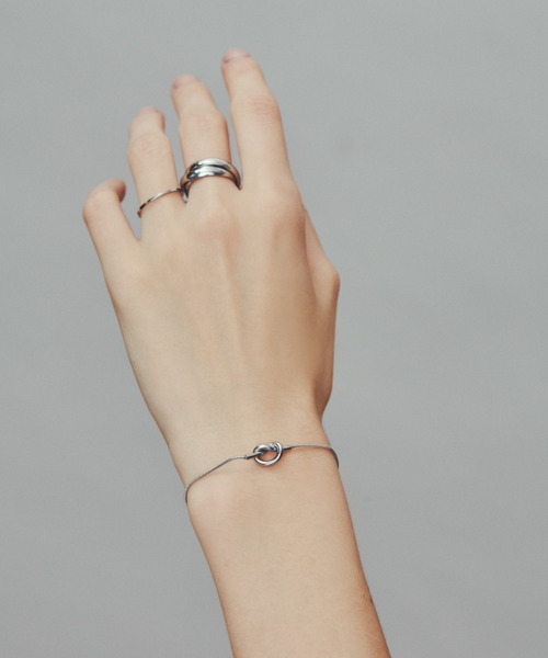 ciite' surgical stainless(シーテサージカルステンレス)の「【 金属アレルギー対応 】 ノットブレスレット サージカルステンレス(ブレスレット・レディース・ゴールド/シルバー/ピンクゴールド・FREE)」の8枚目の写真