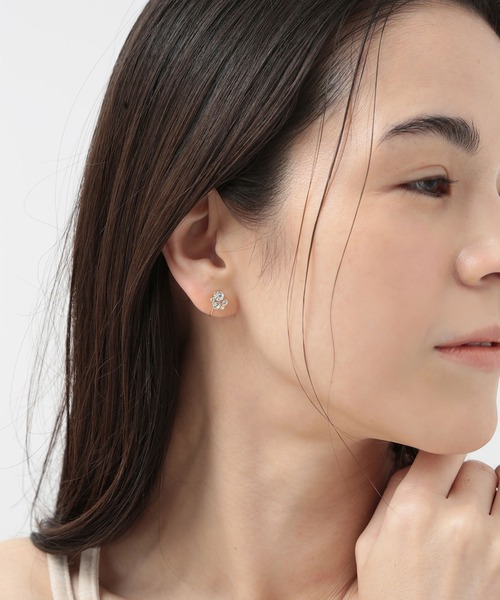CALIN STANDARD(カリンスタンダード)の「◆金属アレルギー対応◆◆made in japan◆【痛くない】【落ちにくい】【ストレスフリーな着け心地】ビジュー ループフィットイヤリング(イヤリング・レディース・ホワイト/クリア・FREE)」の10枚目の写真