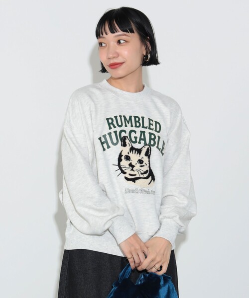BEAMS HEART（ビームスハート）の「キャット刺繍 クルーネック