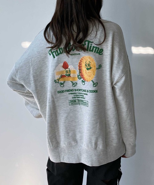 AS KNOW AS plus(アズノゥアズプラス)の「◇おやつフォトビッグサイズスウェットプルオーバー(スウェット・レディース・キナリ/スミクロ/オートミール/サックスブルー/ホワイト系/ブラック系/アイボリー系/ネイビー系/ホワイト系1/ブラック系1/アイボリー系1・FREE)」の7枚目の写真