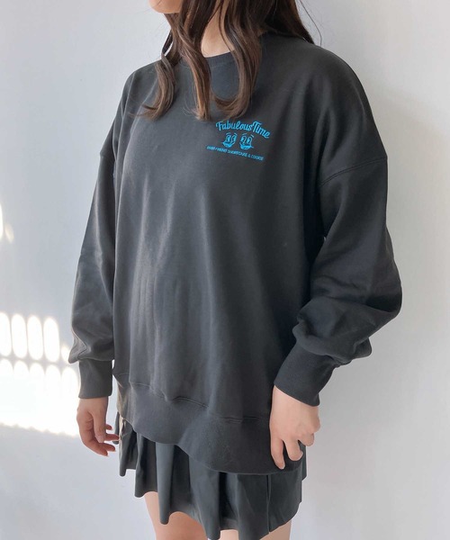 AS KNOW AS plus(アズノゥアズプラス)の「◇おやつフォトビッグサイズスウェットプルオーバー(スウェット・レディース・キナリ/スミクロ/オートミール/サックスブルー/ホワイト系/ブラック系/アイボリー系/ネイビー系/ホワイト系1/ブラック系1/アイボリー系1・FREE)」の4枚目の写真