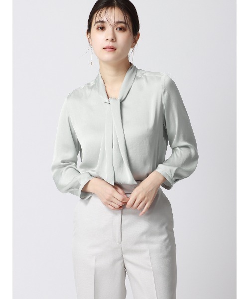 SUIT SQUARE（スーツスクエア）の「アスコットタイブラウス 8分袖 ハンドウォッシュ ヴィンテージサテン 無地（シャツ/ブラウス・レディース・アイボリー/ラベンダー/ブルー/ブラウン/ベージュ・38(9号)/40(11号)）」の13枚目の写真