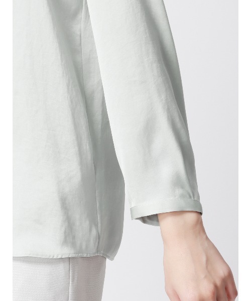 SUIT SQUARE（スーツスクエア）の「アスコットタイブラウス 8分袖 ハンドウォッシュ ヴィンテージサテン 無地（シャツ/ブラウス・レディース・アイボリー/ラベンダー/ブルー/ブラウン/ベージュ・38(9号)/40(11号)）」の19枚目の写真