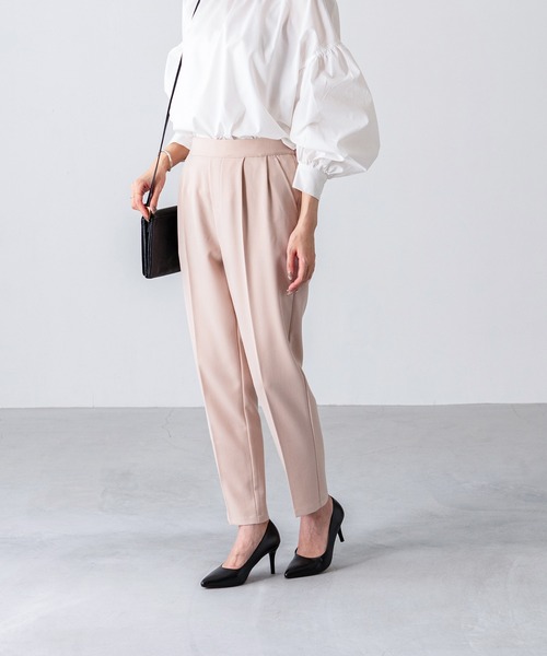 welleg(ウェレッグ)の「ピンヒール ポインテッドトゥ パンプス(パンプス・レディース・ブラック系/チャコール/ブラック/アイボリー/グレイッシュベージュ・21.5cm/22.0cm/23.0cm/23.5cm/24.5cm/25.0cm/25.5cm/22.5cm/24.0cm/26.0cm)」の16枚目の写真