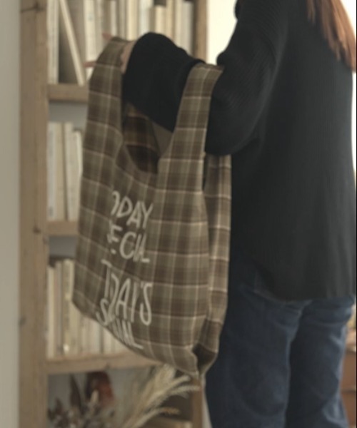 TODAY'S SPECIAL（トゥデイズスペシャル）の「【数量限定】【TODAY'S SPECIAL】チェックマルシェバッグ M/361327（エコバッグ/サブバッグ・レディース・ベージュ系その他/ブルー系その他・MEDIUM）」の17枚目の写真