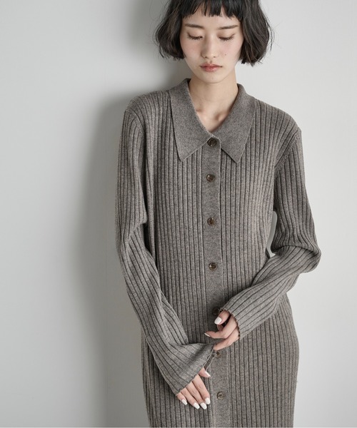 THE YOn（ザヨン）の「リブニットポロワンピース（ワンピース・レディース・レディッシュグレー/セージグリーン/アイボリー/イエロー/グレイッシュベージュ・FREE）」の15枚目の写真