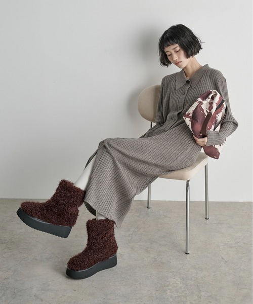 THE YOn（ザヨン）の「リブニットポロワンピース（ワンピース・レディース・レディッシュグレー/セージグリーン/アイボリー/イエロー/グレイッシュベージュ・FREE）」の10枚目の写真