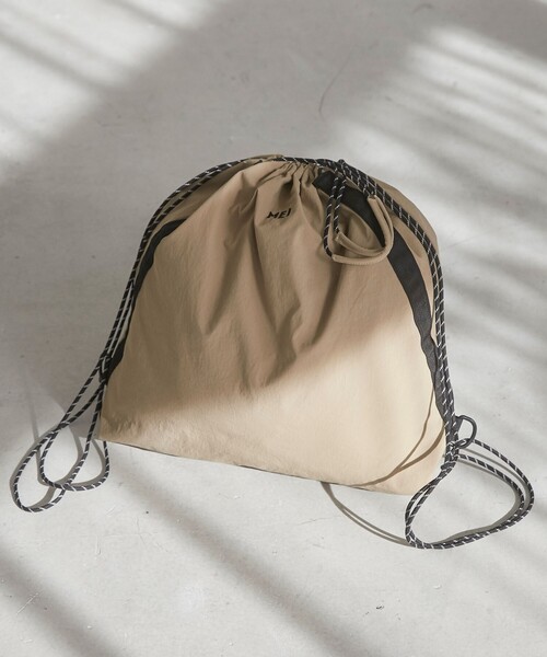 coen（コーエン）の「MEI（メイ）別注 ビッグナップサック（バックパック/リュック・メンズ・ブラック/イエロー/ベージュ・FREE）」の2枚目の写真