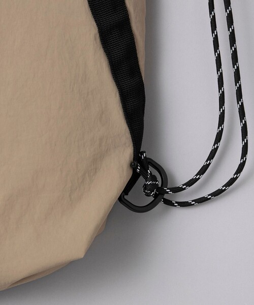 coen（コーエン）の「MEI（メイ）別注 ビッグナップサック（バックパック/リュック・メンズ・ブラック/イエロー/ベージュ・FREE）」の12枚目の写真