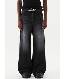DNSR（ディーエヌエスアール）の「DNSR/ディー・エヌ・エス・アール/Wide curved denim pants black（デニムパンツ）」