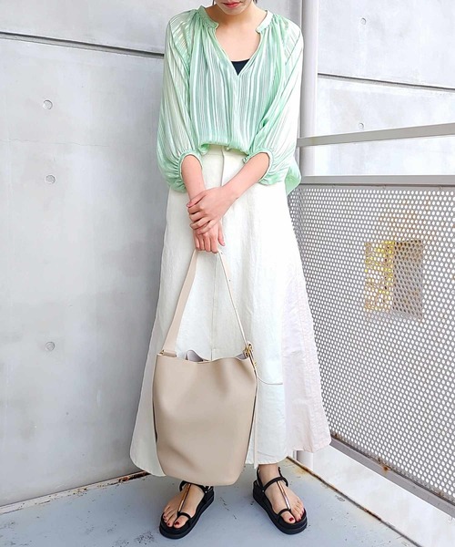 Q(キュー)の「ラメストライプエアシャインブラウス(シャツ/ブラウス・レディース・ミント/ブラック/アイボリー・MEDIUM)」の17枚目の写真