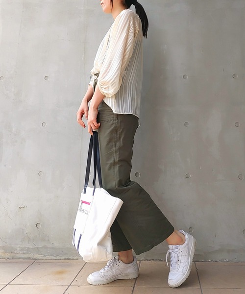 Q(キュー)の「ラメストライプエアシャインブラウス(シャツ/ブラウス・レディース・ミント/ブラック/アイボリー・MEDIUM)」の21枚目の写真