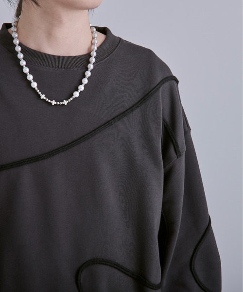 コード刺繍ウラケプルオーバー（Tシャツ/カットソー）｜Ellno Loset（エルノロゼット）