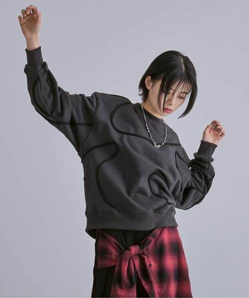 コード刺繍ウラケプルオーバー（Tシャツ/カットソー）｜Ellno Loset（エルノロゼット）