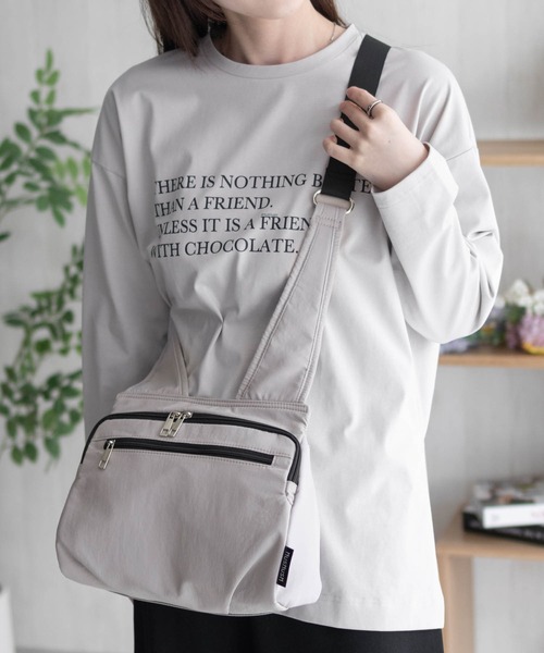 HusHusH（ハッシュアッシュ）の「【新色追加】HusHusH ハッシュアッシュ 人間工学ナイロンショルダーバッグ（ショルダーバッグ・レディース・グレー/ブラック・フリー）」の10枚目の写真