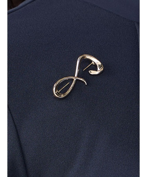 Perfect Suit FActory（パーフェクトスーツファクトリー）の「ブローチ付き　ボウタイワンピース　ブラック/ネイビー（ワンピース・レディース・ブラック/ネイビー・M/L）」の12枚目の写真