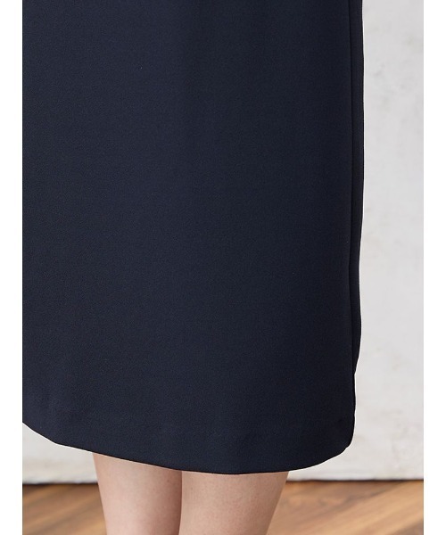 Perfect Suit FActory（パーフェクトスーツファクトリー）の「ブローチ付き　ボウタイワンピース　ブラック/ネイビー（ワンピース・レディース・ブラック/ネイビー・M/L）」の14枚目の写真