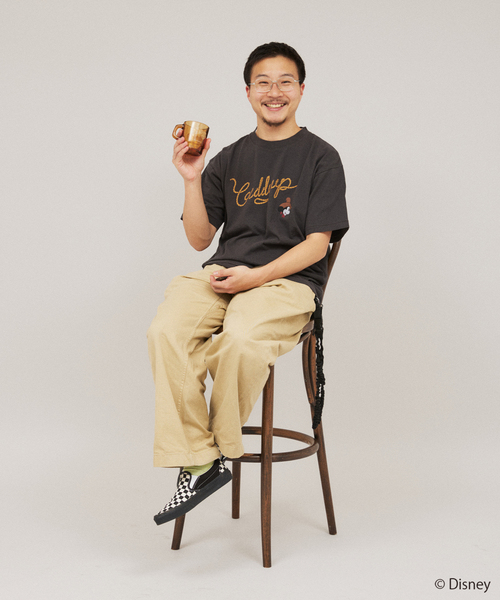 JOURNAL STANDARD（ジャーナルスタンダード）の「MICKEY MOUSE / ミッキー マウス  別注ウェスタンプリント Tシャツ（Tシャツ/カットソー・メンズ・コバルトブルー/ブラック/ホワイト/チャコールグレー/ブラックミックス/イエロー/ブラック系その他・MEDIUM/SMALL/LARGE）」の21枚目の写真