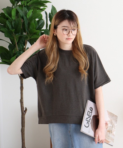 atONE(アットワン)の「ミニ裏毛ラグラン半袖トレーナ(Tシャツ/カットソー・レディース・オートミール/杢グレー/ライトベージュ/ブラック/チャコールグレー・M-L/LL~3L/4L~5L)」の19枚目の写真