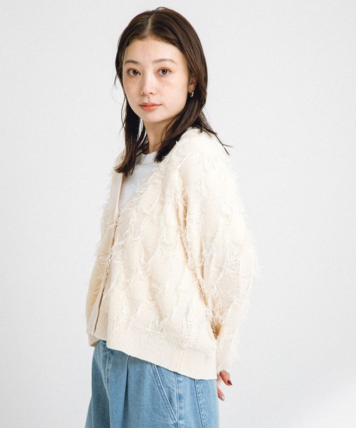 URBAN RESEARCH Sonny Label（アーバンリサーチサニーレーベル）の「フェザーフリンジニットカーディガン（カーディガン/ボレロ・レディース・グレー/ラベンダー/オフホワイト・FREE）」の20枚目の写真