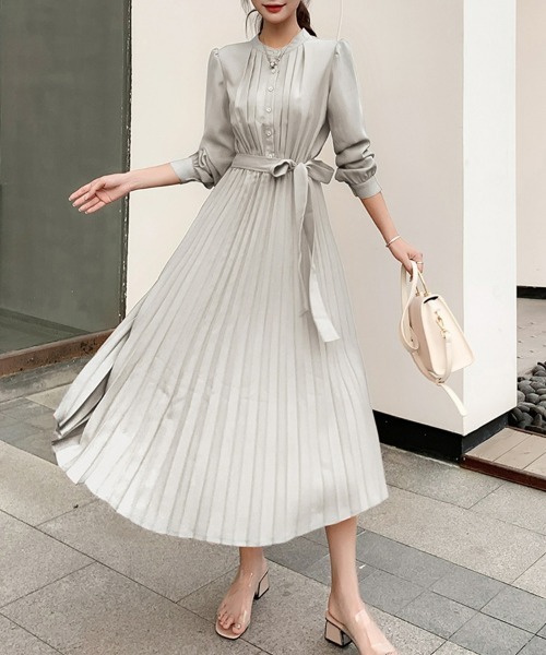 SEU（エスイーユー）の「ウエストリボン パーティードレス Aラインミモレ丈 ロングプリーツワンピース オフィスカジュアル きれいめカジュアル（ワンピース・レディース・キャメル/ベージュ/ネイビー/グレー/ブラック・フリー）」の3枚目の写真