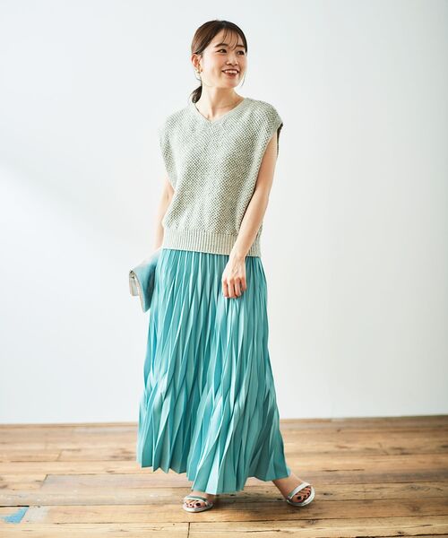 le.coeur blanc（ルクールブラン）の「《手洗い可能》スパンコールメッシュ2WAYニットベスト（ベスト・レディース・ネイビー/グレー/アイボリー・38）」の13枚目の写真