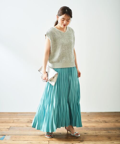 le.coeur blanc（ルクールブラン）の「《手洗い可能》スパンコールメッシュ2WAYニットベスト（ベスト・レディース・ネイビー/グレー/アイボリー・38）」の14枚目の写真