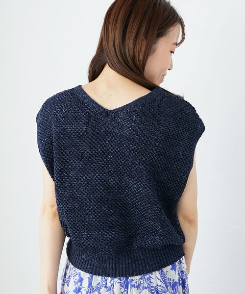le.coeur blanc（ルクールブラン）の「《手洗い可能》スパンコールメッシュ2WAYニットベスト（ベスト・レディース・ネイビー/グレー/アイボリー・38）」の20枚目の写真
