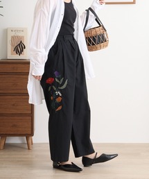 EMAGO サイド花刺繍ストレートパンツ