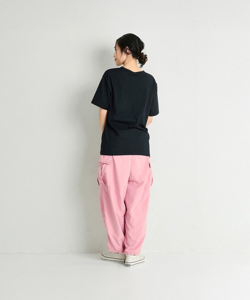 MIKI HOUSE(ミキハウス)の「【WEB限定】ワッペンロゴ半袖Tシャツ(大人用)(Tシャツ/カットソー・レディース・サーモンピンク/ブルー系その他/ブラック/パープル/グリーン/ホワイト・L(175-185cm)/M(165-175cm)/S(155-165cm))」の13枚目の写真