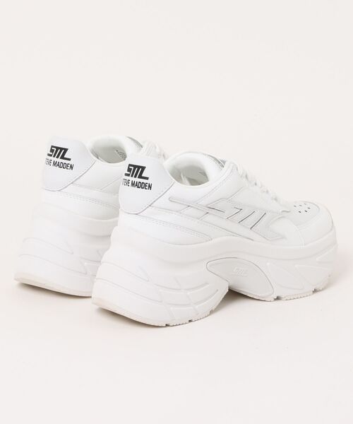 STEVE MADDEN(スティーブマデン)の「厚底ボリュームソールスニーカー/S.MADDEN BIONIC 2-VS(スニーカー・レディース・ホワイト/ブラック・22.5cm/23.5cm/24.5cm/23.0cm/24.0cm/23.5-24)」の3枚目の写真