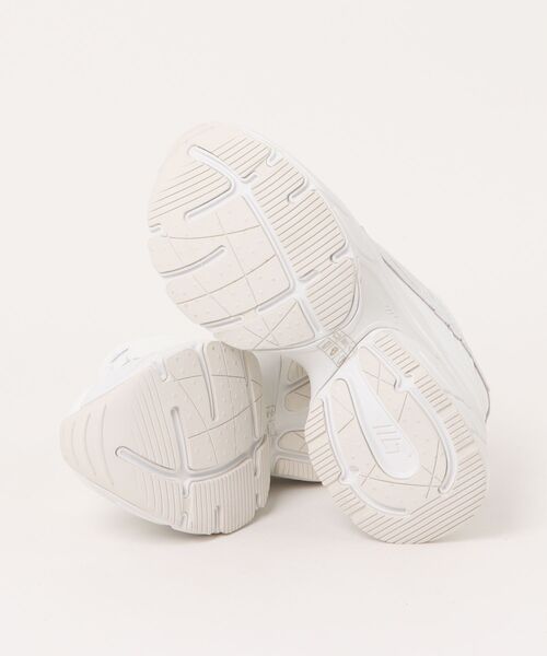 STEVE MADDEN(スティーブマデン)の「厚底ボリュームソールスニーカー/S.MADDEN BIONIC 2-VS(スニーカー・レディース・ホワイト/ブラック・22.5cm/23.5cm/24.5cm/23.0cm/24.0cm/23.5-24)」の4枚目の写真