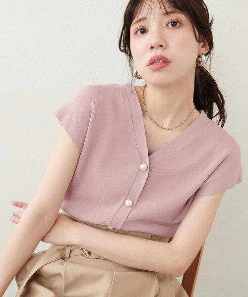 natural couture（ナチュラルクチュール）の「BIGパールノースリニット（ニット/セーター・レディース・ミント/ピンク/ブルー/アイボリー/ブラック・FREE）」の7枚目の写真