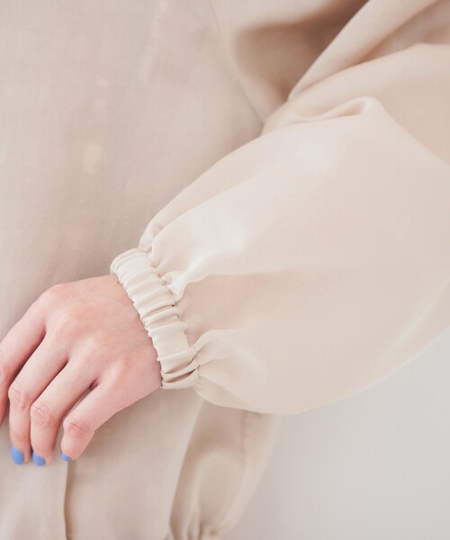 UNTITLED（アンタイトル）の「【トレンド/洗える/軽い】シアーブルゾン（ブルゾン・レディース・ダークブラウン/チャコールグレー/ライトベージュ・00/01/02/03/04/44/48/50）」の4枚目の写真