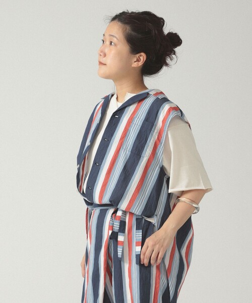 BEAMS BOY（ビームスボーイ）の「マルチストライプ ノースリーブ（シャツ/ブラウス・レディース・ベージュ/ネイビー・ONE SIZE）」の8枚目の写真