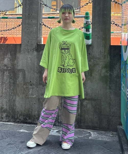 Candy Stripper(キャンディストリッパー)の「SHOUT PUPPY OVER SIZE RAGLAN トップス(Tシャツ/カットソー・レディース・ライトグリーン/アイボリー/ブラウン・FREE)」の11枚目の写真