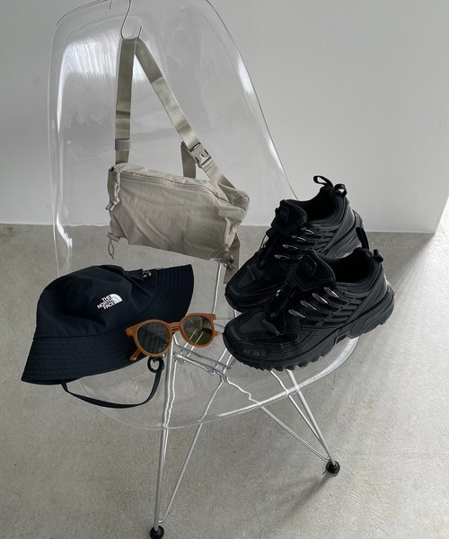 THE NORTH FACE（ザノースフェイス）の「【THE NORTH FACE】W NEVER STOP LUMBAR（ボディバッグ/ウエストポーチ・レディース・ブラック/ベージュ/パープル・FREE）」の6枚目の写真