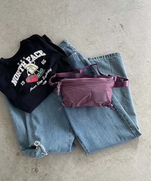 THE NORTH FACE（ザノースフェイス）の「【THE NORTH FACE】W NEVER STOP LUMBAR（ボディバッグ/ウエストポーチ・レディース・ブラック/ベージュ/パープル・FREE）」の5枚目の写真