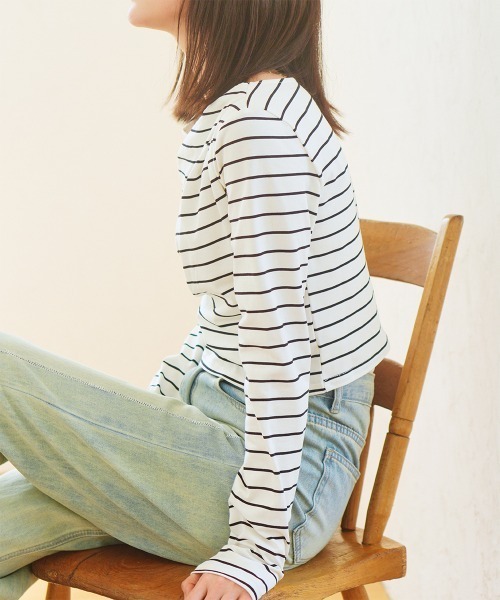 Rejoule(リジュール)の「ドレープデザイン ロングスリーブボーダートップス(Tシャツ/カットソー・レディース・ホワイト×ブラック/ブラック×ホワイト・FREE)」の4枚目の写真