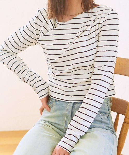 Rejoule(リジュール)の「ドレープデザイン ロングスリーブボーダートップス(Tシャツ/カットソー・レディース・ホワイト×ブラック/ブラック×ホワイト・FREE)」の3枚目の写真
