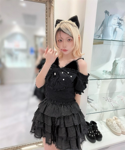 Ank Rouge(アンクルージュ)の「リボンネコちゃんオフショルテレコTOPS(Tシャツ/カットソー・レディース・ブラック/ホワイト/ピンク・M)」の1枚目の写真