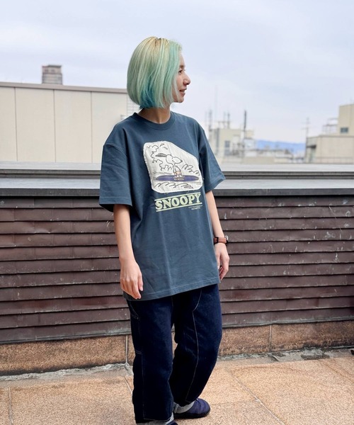 SNOOPY×OLD BETTY'S(スヌーピーカケルオールドベティーズ)の「スヌーピー【SNOOPY】organic cotton T-shirts(SURFIN)(Tシャツ/カットソー・レディース・ダークネイビー/ブラック/オフホワイト/ベージュ系その他・M/XL/L)」の17枚目の写真