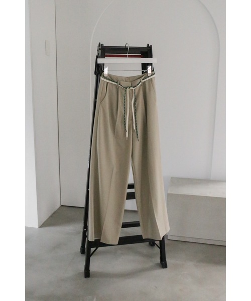 Katrin TOKYO（カトリーントーキョー）の「W cord straight slacks（スラックス・レディース・グレー/ベージュ・XS/S/M/S-Short）」の2枚目の写真