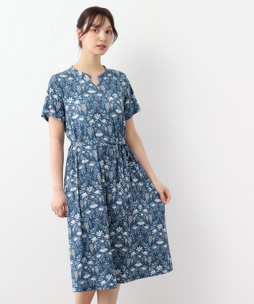 LAURA ASHLEY(ローラアシュレイ)の「【WEB限定/M~LL3サイズ/ジャージ素材】パルテール柄 ワンピース(ワンピース・レディース・ネイビー系6・42/40/38)」の20枚目の写真