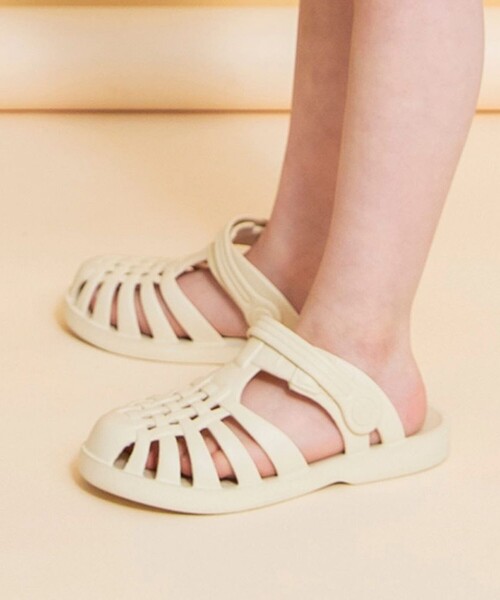 BRANSHES(ブランシェス)の「EVAメッシュサンダル(サンダル・キッズ・アイボリー/ブラウン/ネイビー・18.0cm/19.0cm/15.0cm/14.0cm/17.0cm/16.0cm)」の2枚目の写真