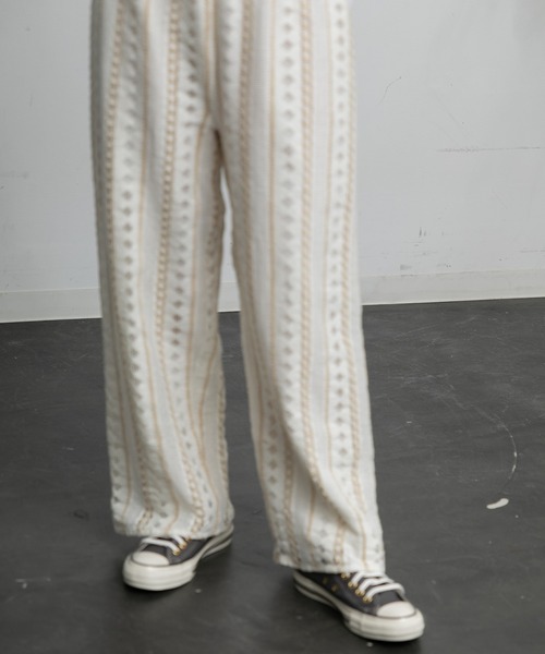 AMERICAN RAG CIE(アメリカンラグシー)の「ラメレースパンツ(その他パンツ・レディース・オフホワイト/ブラック・FREE)」の11枚目の写真